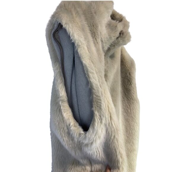 CANADIAN made padou faux fur convertible jacket - Picture 4 of 12